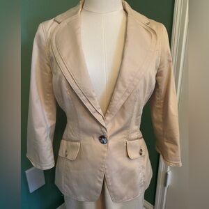 White and Black Store - Classic Cream Blazer